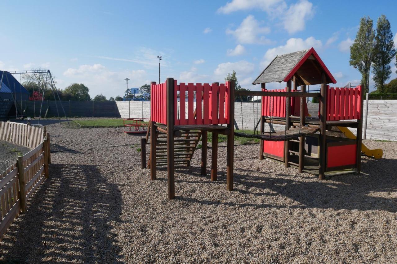 Camping Sainte Mere Eglise Dış mekan fotoğraf